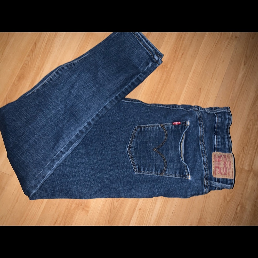 dark wash Levi’s high rise skinny (721)